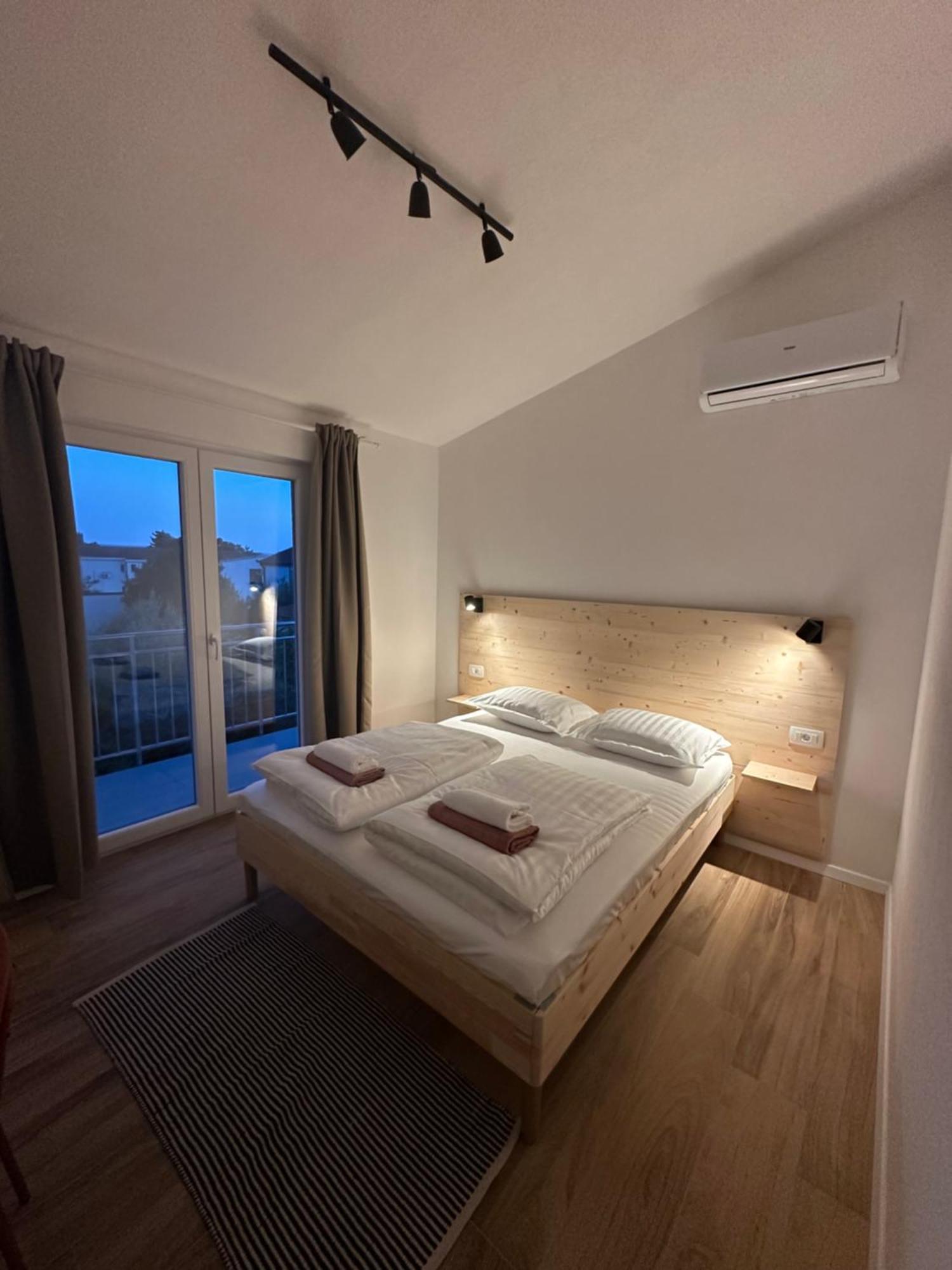 Climber Apartment Starigrad Exterior photo